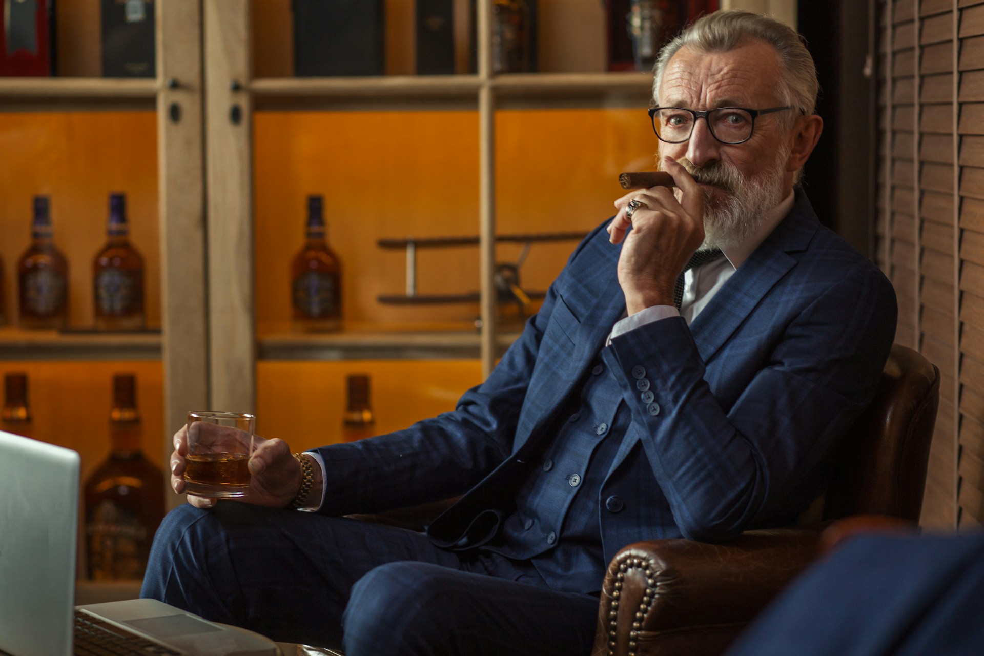 cigar atmosphere